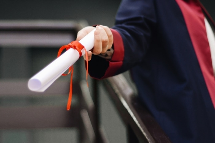 Dica do Emprego Certificação de conclusão de curso corpo
